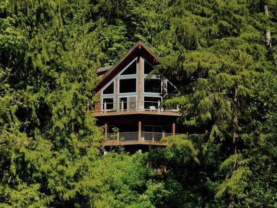 Ad# 972 lake house for rent on LakeHouseVacations.com