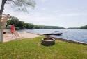 Lakehouse Vacation Rental - Lake Homes for rent on LakeHouseVacations.com, Lake property, Lake House Lake House The Sun, Sand And Relaxation At Hand!, , on Oxoboxo Lake in Connecticut - Lakehouse Vacation Rental - Lake Home for rent on LakeHouseVacations.com