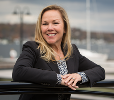 Kathleen Courter with RE/MAX House Values in NJ advertising on LakeHouseVacations.com