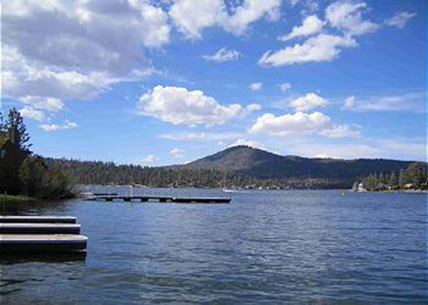 Lake House LAKEFRONT - PRIVATE HOT TUB, ROMANTIC VIEWS! Close to SLOPES! FREE 3rd NIGHT!, , on Big Bear Lake in California - Lakehouse Vacation Rental - Lake Home for rent on LakeHouseVacations.com