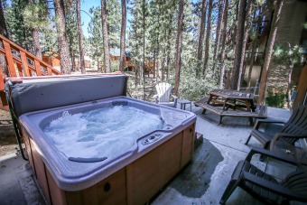 Lake House 5 STAR CABIN! PRIVATE Hot Tub. Game room! Close VILLAGE, SLOPES, LAKE, , on Big Bear Lake in California - Lakehouse Vacation Rental - Lake Home for rent on LakeHouseVacations.com