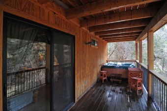 Lake House Dreamscape Villa backs ot the forest! Spa, pool table!, , on Big Bear Lake in California - Lakehouse Vacation Rental - Lake Home for rent on LakeHouseVacations.com