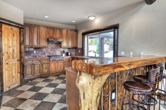 Lake House Castle Glen Dream Estate! Spa, movie theater, lake and mountain views!, , on Big Bear Lake in California - Lakehouse Vacation Rental - Lake Home for rent on LakeHouseVacations.com