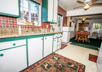  Ad# 11622 lake house for rent on LakeHouseVacations.com, lakehouse, lake home rental, lakehome for rent, vacation, holiday, lodging, lake