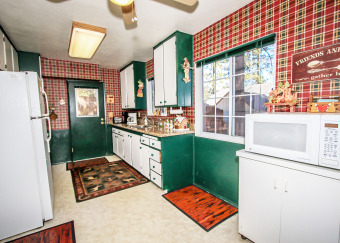  Ad# 11622 lake house for rent on LakeHouseVacations.com, lakehouse, lake home rental, lakehome for rent, vacation, holiday, lodging, lake