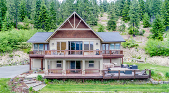 Lake House Big Views at Crest View Lodge! Hot Tub Game Room, , on Lake Cle Elum in Washington - Lakehouse Vacation Rental - Lake Home for rent on LakeHouseVacations.com