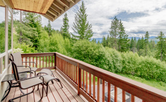 Lake House Big Views at Crest View Lodge! Up to 33% Off! Hot Tub Game Room, , on Lake Cle Elum in Washington - Lakehouse Vacation Rental - Lake Home for rent on LakeHouseVacations.com