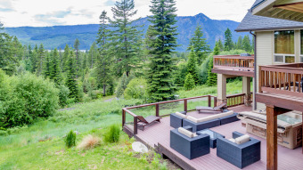 Lake House Big Views at Crest View Lodge! Up to 33% Off! Hot Tub Game Room, , on Lake Cle Elum in Washington - Lakehouse Vacation Rental - Lake Home for rent on LakeHouseVacations.com