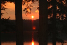 Lakehouse Vacation Rental - Lake Homes for rent on LakeHouseVacations.com, Lake property, Lake House Lake House Mcgregor Lake Guest Ranch On 2.5 Acres With 175' Of Frontage, , on Mcgregor Lake in Montana - Lakehouse Vacation Rental - Lake Home for rent on LakeHouseVacations.com