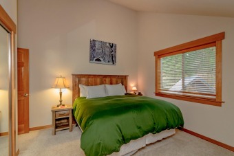 Lake House Year Round Specials! Cascade Pines - Private Hot Tub WiFi Summer Pool!, , on Lake Cle Elum in Washington - Lakehouse Vacation Rental - Lake Home for rent on LakeHouseVacations.com