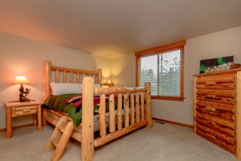 Lake House Year Round Specials! Cascade Pines - Private Hot Tub WiFi Summer Pool!, , on Lake Cle Elum in Washington - Lakehouse Vacation Rental - Lake Home for rent on LakeHouseVacations.com