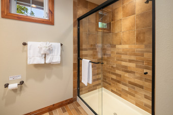 Lake House Private Suncadia Retreat! Awesome Game Room Hot Tub Pet Friendly, , on Lake Cle Elum in Washington - Lakehouse Vacation Rental - Lake Home for rent on LakeHouseVacations.com