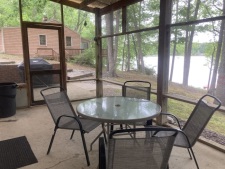  Ad# 12859 lake house for rent on LakeHouseVacations.com, lakehouse, lake home rental, lakehome for rent, vacation, holiday, lodging, lake