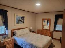  Ad# 12875 lake house for rent on LakeHouseVacations.com, lakehouse, lake home rental, lakehome for rent, vacation, holiday, lodging, lake