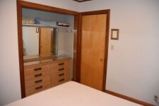  Ad# 12875 lake house for rent on LakeHouseVacations.com, lakehouse, lake home rental, lakehome for rent, vacation, holiday, lodging, lake