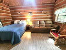  Ad# 1324 lake house for rent on LakeHouseVacations.com, lakehouse, lake home rental, lakehome for rent, vacation, holiday, lodging, lake