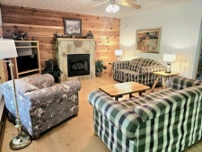  Ad# 1333 lake house for rent on LakeHouseVacations.com, lakehouse, lake home rental, lakehome for rent, vacation, holiday, lodging, lake