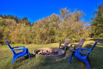 Lake House Lily Pad-Private Dock! Boats! Family Retreat Huge Yard! HtTbGmRmDogWiFi , , on Russian River in California - Lakehouse Vacation Rental - Lake Home for rent on LakeHouseVacations.com