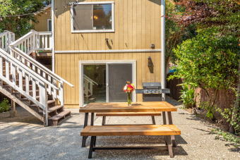 Lake House HappyDaysPark Car & Walk to Everything! Fun&ampChill Guerneville Home! WiFiPup, , on Russian River in California - Lakehouse Vacation Rental - Lake Home for rent on LakeHouseVacations.com