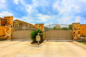 Lake House Upscale Guadalupe Riverfront with a pool and direct river access!!, , on Guadalupe River - Comal County in Texas - Lakehouse Vacation Rental - Lake Home for rent on LakeHouseVacations.com