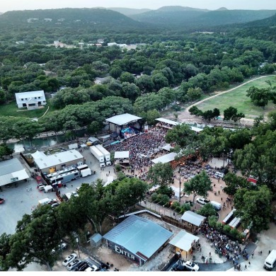 Lake House Luxury on the Guadalupe River! Across from Whitewater on the horseshoe!!, , on Guadalupe River - Comal County in Texas - Lakehouse Vacation Rental - Lake Home for rent on LakeHouseVacations.com