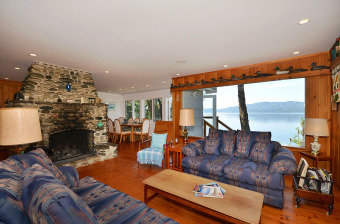 Lake House Victoria Area Deep Cove Ocean Front 5 Bedroom Private Vacation Home, , on Saanich Outlet / Patricia Bay in British Columbia - Lakehouse Vacation Rental - Lake Home for rent on LakeHouseVacations.com