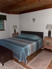 Lake House Bluestone Beauty, BEDROOM 1 
Main level King
Lake view, on Kerr Lake / Buggs Island in Virginia - Lakehouse Vacation Rental - Lake Home for rent on LakeHouseVacations.com