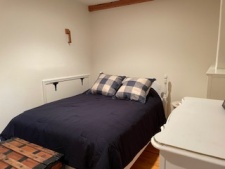 Lake House Bluestone Beauty, Upper level bedroom, on Kerr Lake / Buggs Island in Virginia - Lakehouse Vacation Rental - Lake Home for rent on LakeHouseVacations.com