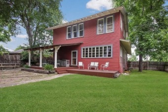  Ad# 14285 lake house for rent on LakeHouseVacations.com, lakehouse, lake home rental, lakehome for rent, vacation, holiday, lodging, lake