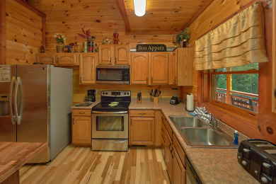  Ad# 15500 lake house for rent on LakeHouseVacations.com, lakehouse, lake home rental, lakehome for rent, vacation, holiday, lodging, lake