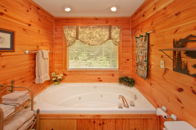  Ad# 15714 lake house for rent on LakeHouseVacations.com, lakehouse, lake home rental, lakehome for rent, vacation, holiday, lodging, lake