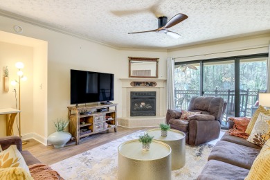 Lake House Beautiful Top Floor 2 Bedroom Condo - Minutes to Downtown - Sleeps 6, , on Powdermilk Creek - Gatlinburg in Tennessee - Lakehouse Vacation Rental - Lake Home for rent on LakeHouseVacations.com