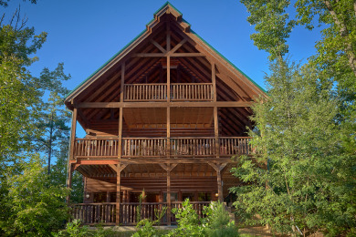 Lake House 3 King Suites, Home Theater with 8 Foot Screen and Standup Arcade Game, , on Powdermilk Creek - Gatlinburg in Tennessee - Lakehouse Vacation Rental - Lake Home for rent on LakeHouseVacations.com