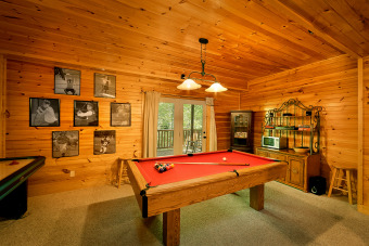 Lake House Classic 3 Bedroom Luxury Log Cabin, Theater Room, Outdoor Living Area, , on Powdermilk Creek - Gatlinburg in Tennessee - Lakehouse Vacation Rental - Lake Home for rent on LakeHouseVacations.com