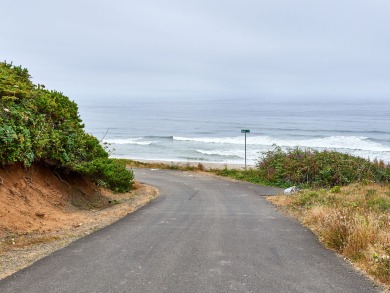 Lake House Book by Apr 30th, 10% off rental rate on stays May-Aug 2019 (excludes holiday, , on  in Oregon - Lakehouse Vacation Rental - Lake Home for rent on LakeHouseVacations.com