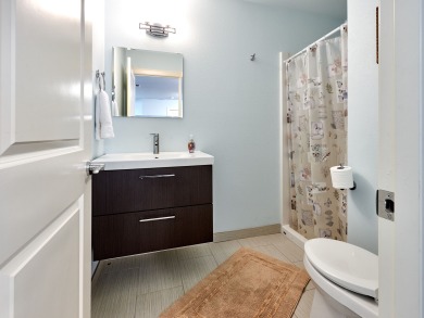 Lake House Book by Apr 30th, 10% off rental rate on stays May-Aug 2019 (excludes holiday, , on  in Oregon - Lakehouse Vacation Rental - Lake Home for rent on LakeHouseVacations.com