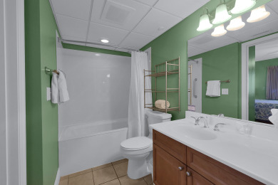 Lake House Spacious 1 bedroom Oceanfront! This place has it all! Sleeps 6 , , on  in Florida - Lakehouse Vacation Rental - Lake Home for rent on LakeHouseVacations.com