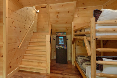  Ad# 17576 lake house for rent on LakeHouseVacations.com, lakehouse, lake home rental, lakehome for rent, vacation, holiday, lodging, lake