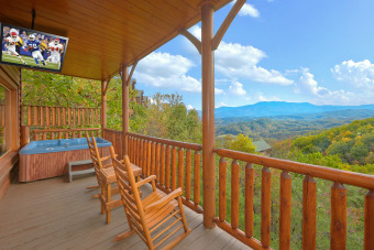 Lake House Enjoy Incredible Views and a Private Home Theater Room, , on Douglas Lake in Tennessee - Lakehouse Vacation Rental - Lake Home for rent on LakeHouseVacations.com