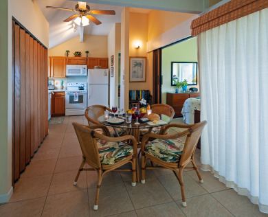 Lake House Oceanfront and updated, top floor, perfect for honeymoon, , on Kauai - Princeville in Hawaii - Lakehouse Vacation Rental - Lake Home for rent on LakeHouseVacations.com