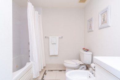 Lake House Cozy condo in boutique building WIFI + Parking, , on Atlantic Ocean - Sunny Isles Beach in Florida - Lakehouse Vacation Rental - Lake Home for rent on LakeHouseVacations.com