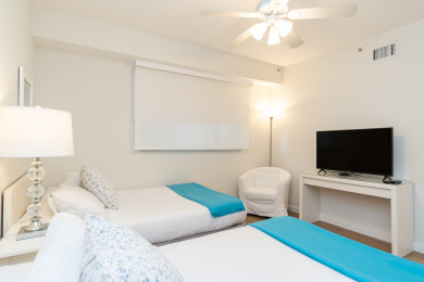 Lake House Cozy condo in boutique building WIFI + Parking, , on Atlantic Ocean - Sunny Isles Beach in Florida - Lakehouse Vacation Rental - Lake Home for rent on LakeHouseVacations.com