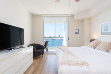 Lake House Cozy condo in boutique building WIFI + Parking, , on Atlantic Ocean - Sunny Isles Beach in Florida - Lakehouse Vacation Rental - Lake Home for rent on LakeHouseVacations.com