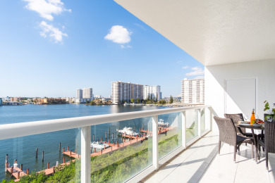 Lake House Cozy condo in boutique building WIFI + Parking, , on Atlantic Ocean - Sunny Isles Beach in Florida - Lakehouse Vacation Rental - Lake Home for rent on LakeHouseVacations.com