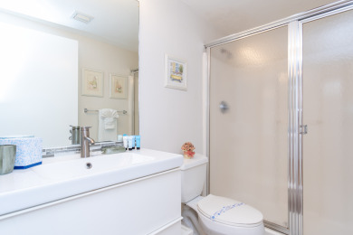 Lake House Cozy condo in boutique building WIFI + Parking, , on Atlantic Ocean - Sunny Isles Beach in Florida - Lakehouse Vacation Rental - Lake Home for rent on LakeHouseVacations.com