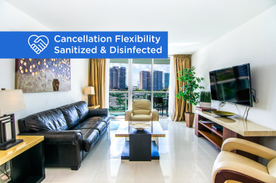 Lake House Cozy condo w city views just 500ft from the beach WIFI + Parking, , on Atlantic Ocean - Sunny Isles Beach in Florida - Lakehouse Vacation Rental - Lake Home for rent on LakeHouseVacations.com