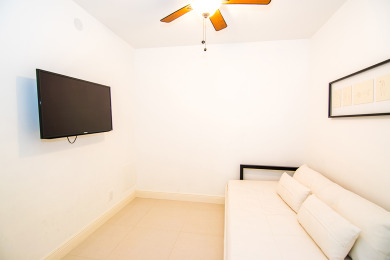Lake House Cozy condo w city views just 500ft from the beach WIFI + Parking, , on Atlantic Ocean - Sunny Isles Beach in Florida - Lakehouse Vacation Rental - Lake Home for rent on LakeHouseVacations.com
