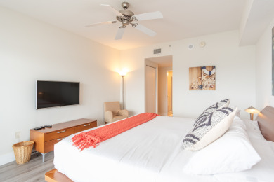 Lake House Quiet marine condo with breathtaking views of the bay WIFI + Parking, , on Atlantic Ocean - Sunny Isles Beach in Florida - Lakehouse Vacation Rental - Lake Home for rent on LakeHouseVacations.com