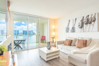 Lake House Quiet marine condo with breathtaking views of the bay WIFI + Parking, , on Atlantic Ocean - Sunny Isles Beach in Florida - Lakehouse Vacation Rental - Lake Home for rent on LakeHouseVacations.com