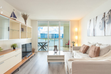 Lake House Quiet marine condo with breathtaking views of the bay WIFI + Parking, , on Atlantic Ocean - Sunny Isles Beach in Florida - Lakehouse Vacation Rental - Lake Home for rent on LakeHouseVacations.com